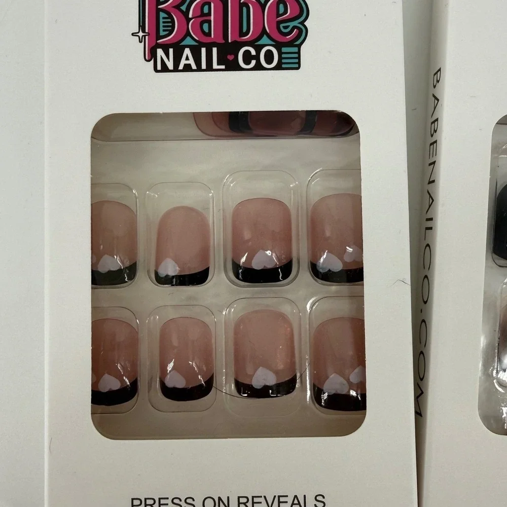 Babe Nail Co 4 pack Press On Valentines Nails Multiple Designs Hearts, bows‎
